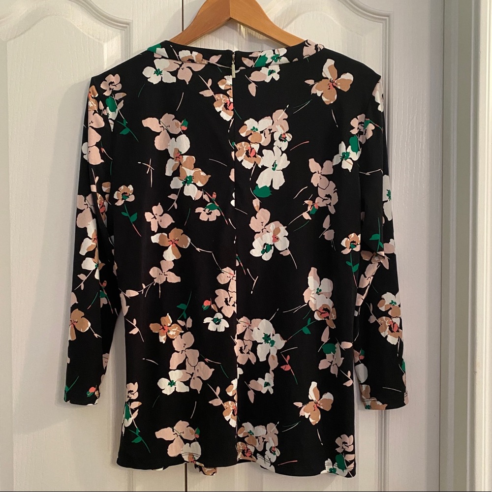Gorgeous Floral Long-sleeve Top w/ Bow Detail - Picture 5 of 5